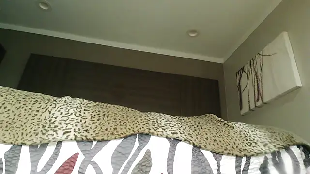 bobbiebone1xh online show from October 31, 4:57 am