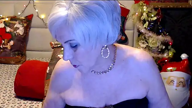 HappyWomanOn online show from December 28, 10:23 pm