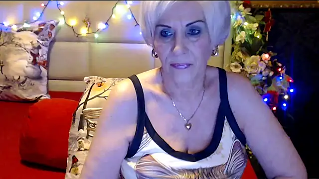 HappyWomanOn online show from January 2, 7:29 pm
