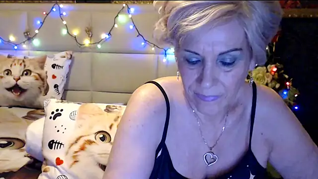 HappyWomanOn online show from February 1, 7:23 pm