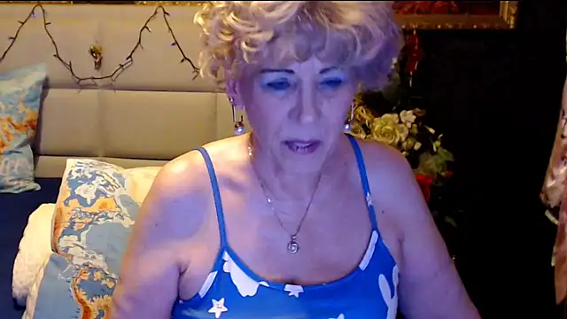 HappyWomanOn online show from March 22, 7:31 pm
