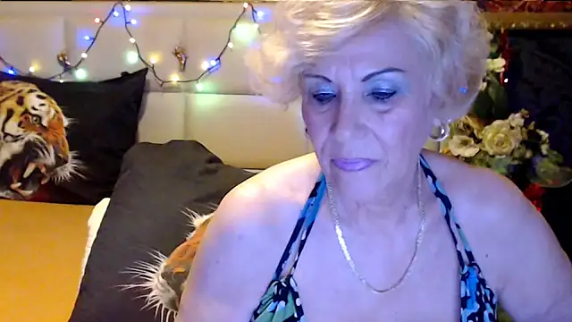HappyWomanOn online show from October 19, 9:21 am