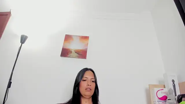 nia  white online show from April 7, 1:17 am