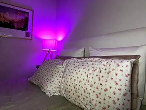  sloane online show from December 17, 3:23 am