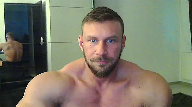 muscularkevin online show from February 17, 3:09 pm