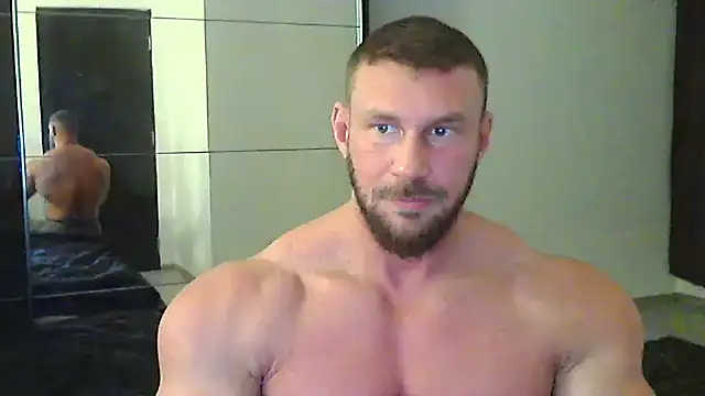 muscularkevin online show from November 26, 2:29 pm