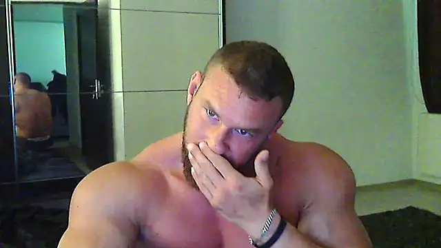 Snapshot of muscularkevin chatting on May 25, 10:54 am muscularkevin online show from May 25, 10:54 am