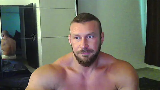 Snapshot of muscularkevin chatting on June 18, 1:26 pm muscularkevin online show from June 18, 1:26 pm