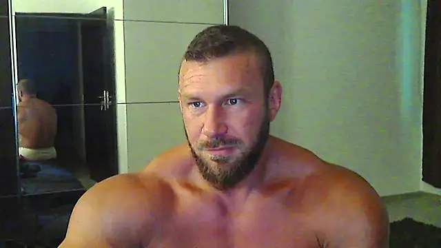 muscularkevin online show from June 25, 3:28 am