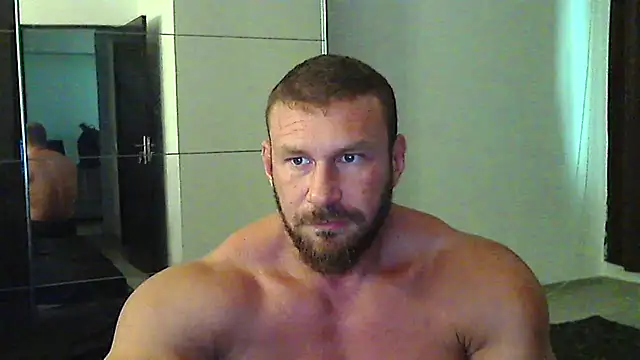 muscularkevin online show from August 5, 1:14 pm