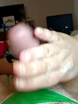 begood4daddy2day online show from February 17, 7:16 am