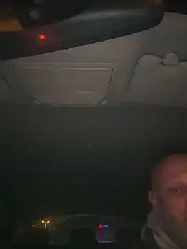 davigochi77bcn online show from March 6, 8:05 pm