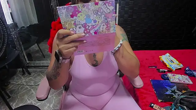 Snapshot of mature_sexi40 chatting on May 27, 1:08 pm mature sexi40 online show from May 27, 1:08 pm