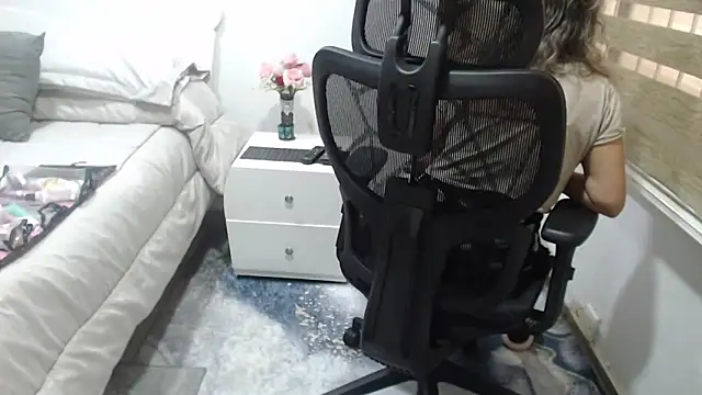 jesy hot online show from March 19, 6:23 pm