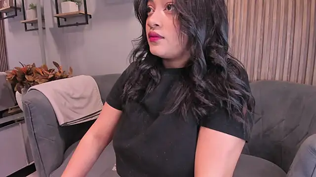 Sariitaa  online show from November 21, 3:33 pm