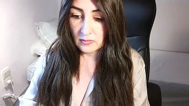 Snapshot of naughty_sarahh chatting on July 4, 5:30 pm naughty sarahh online show from July 4, 5:30 pm
