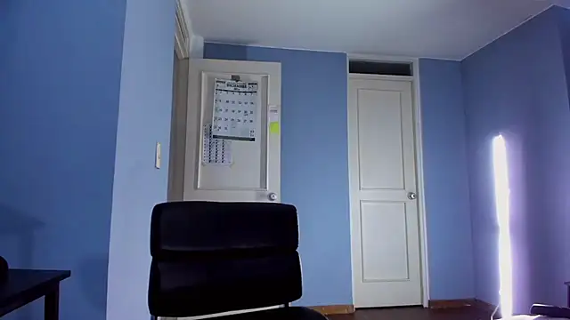 Snapshot of anthonylatynxd chatting on December 29, 11:40 am anthonylatynxd online show from December 29, 11:40 am