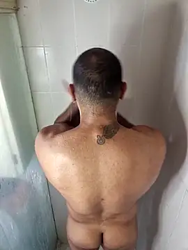 Snapshot of anthonylatynxd chatting on April 11, 4:55 pm anthonylatynxd online show from April 11, 4:55 pm