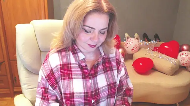 Snapshot of Cute_sun chatting on March 1, 1:46 pm Cute sun online show from March 1, 1:46 pm