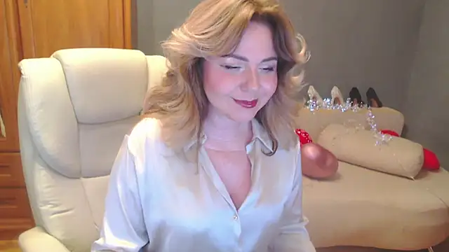 Snapshot of Cute_sun chatting on April 17, 12:46 am Cute sun online show from April 17, 12:46 am