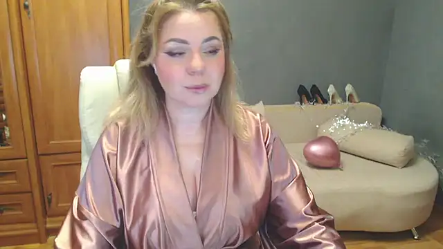 Snapshot of Cute_sun chatting on May 10, 6:13 pm Cute sun online show from May 10, 6:13 pm