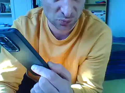 Snapshot of MmaxX004 chatting on March 2, 3:16 pm MmaxX004 online show from March 2, 3:16 pm