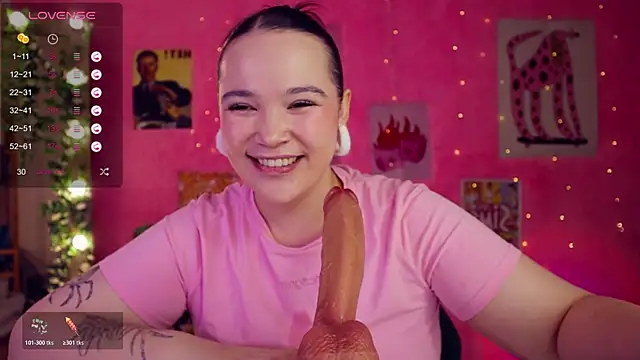 Chery Lady22 online show from November 15, 3:37 am