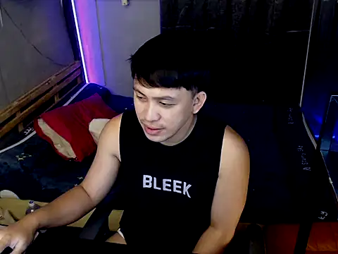 Snapshot of princeJayX chatting on April 30, 4:24 pm princeJayX online show from April 30, 4:24 pm