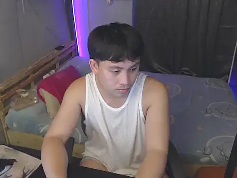 Snapshot of princeJayX chatting on May 9, 3:39 pm princeJayX online show from May 9, 3:39 pm