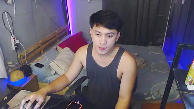 Snapshot of princeJayX chatting on May 12, 12:08 am princeJayX online show from May 12, 12:08 am