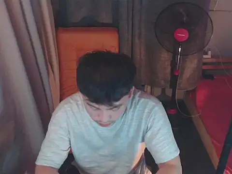 Snapshot of princeJayX chatting on May 20, 2:07 am princeJayX online show from May 20, 2:07 am