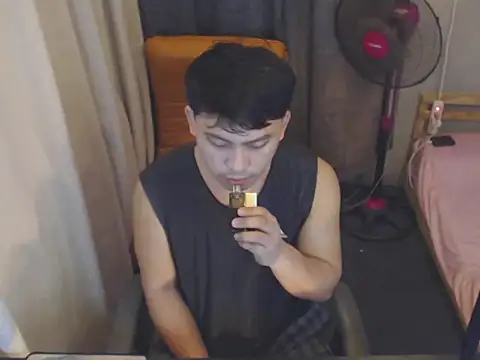 Snapshot of princeJayX chatting on May 26, 12:06 am princeJayX online show from May 26, 12:06 am