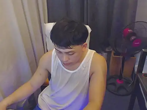 Snapshot of princeJayX chatting on June 11, 2:44 am princeJayX online show from June 11, 2:44 am