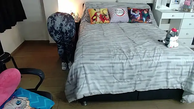 kittykat18x online show from October 26, 1:44 am