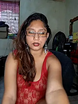 Snapshot of Sivanija_21 chatting on February 12, 11:40 am Sivanija 21 online show from February 12, 11:40 am