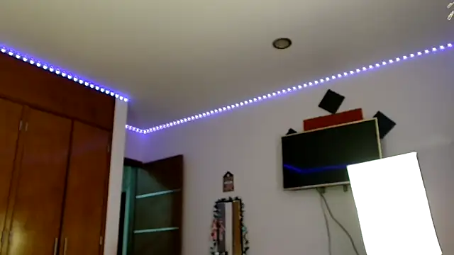 3littleschoolteens online show from October 30, 7:58 pm