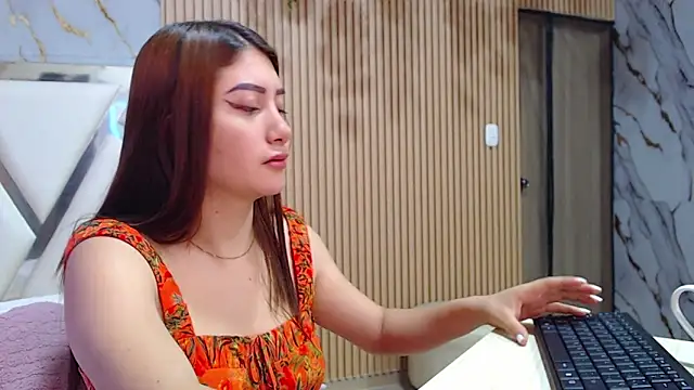 deepieredandwett online show from February 8, 5:51 am