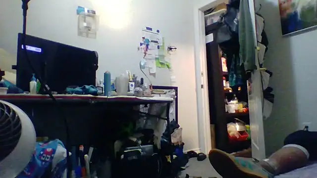 Snapshot of CleanGrey chatting on June 7, 4:49 am CleanGrey online show from June 7, 4:49 am