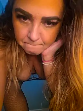 Snapshot of sweetcheekzx chatting on October 21, 12:11 am sweetcheekzx online show from October 21, 12:11 am