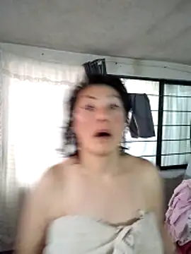 LaInsaciableIntensa online show from April 19, 12:33 am