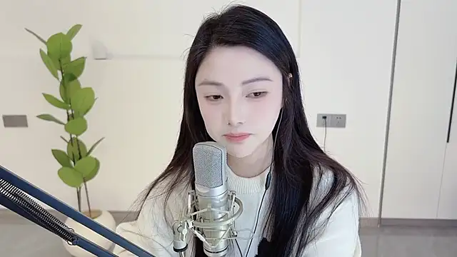 HaagenDazs  online show from March 6, 4:19 am