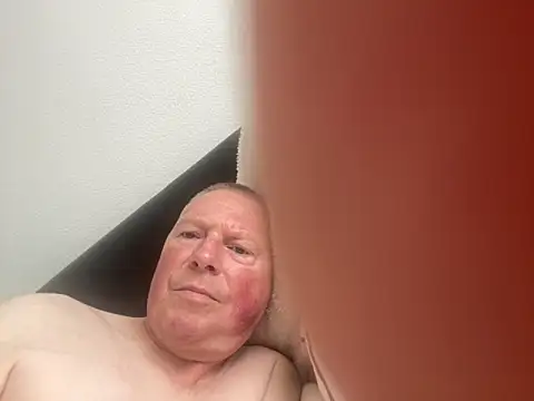 Snapshot of boilinghot123 chatting on September 21, 7:43 am boilinghot123 online show from September 21, 7:43 am