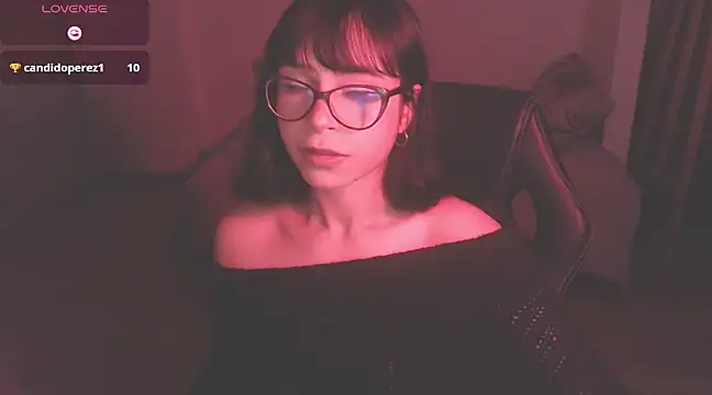 Snapshot of modjo_ chatting on December 19, 2:56 am modjo  online show from December 19, 2:56 am