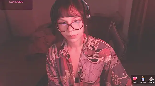 Snapshot of modjo_ chatting on January 8, 6:31 am modjo  online show from January 8, 6:31 am