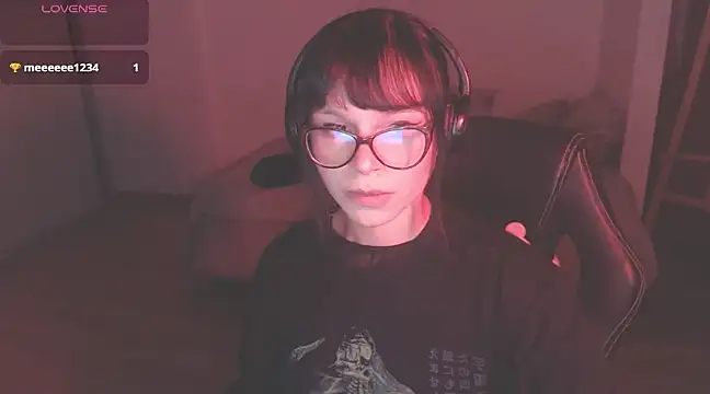 Snapshot of modjo_ chatting on January 28, 2:00 am modjo  online show from January 28, 2:00 am