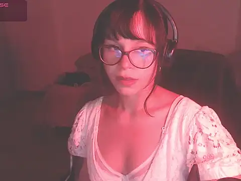 Snapshot of modjo_ chatting on January 31, 6:24 am modjo  online show from January 31, 6:24 am