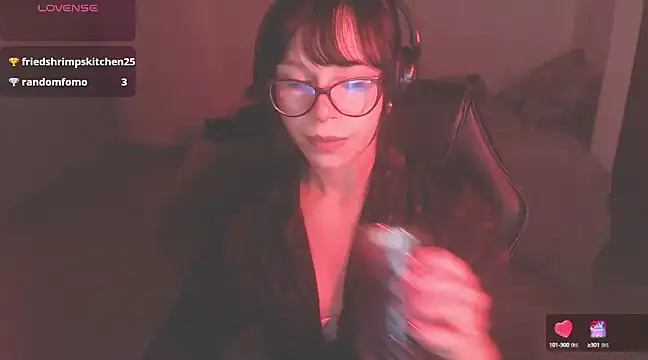 Snapshot of modjo_ chatting on February 13, 1:08 am modjo  online show from February 13, 1:08 am