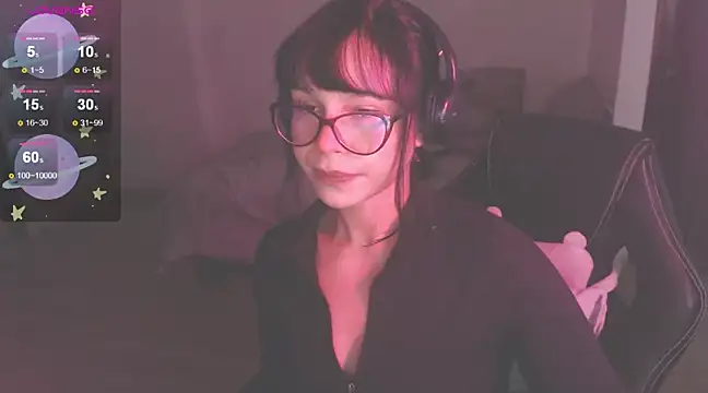 Snapshot of modjo_ chatting on March 4, 2:42 pm modjo  online show from March 4, 2:42 pm