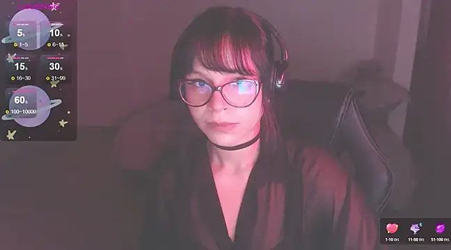 Snapshot of modjo_ chatting on March 8, 10:00 am modjo  online show from March 8, 10:00 am