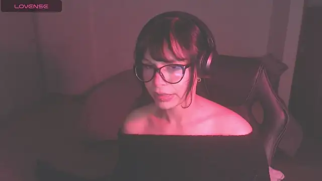 Snapshot of modjo_ chatting on September 28, 5:46 am modjo  online show from September 28, 5:46 am